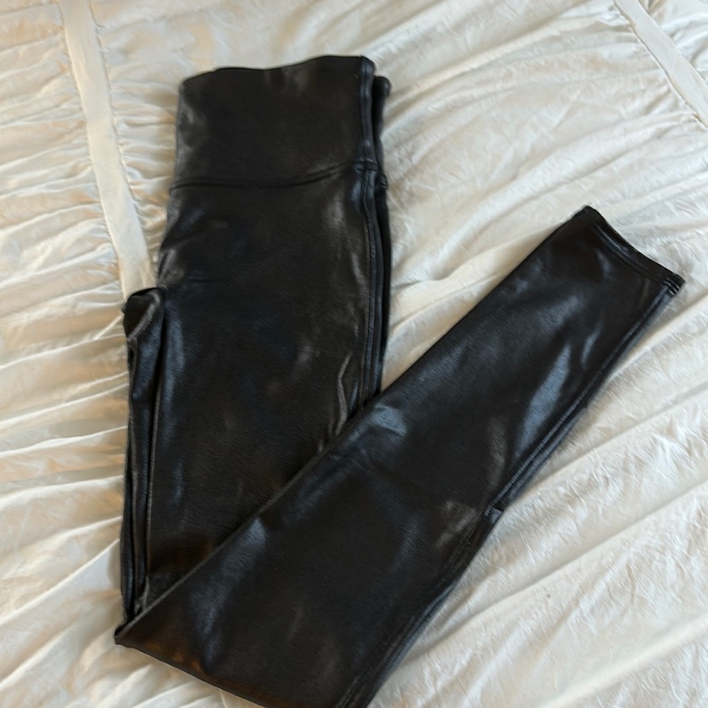 Spank faux leather leggings